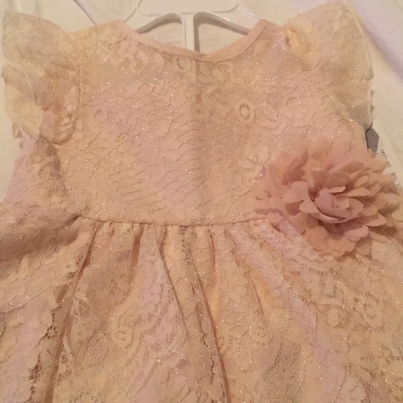 Super cute dress - Picture 4 of 6